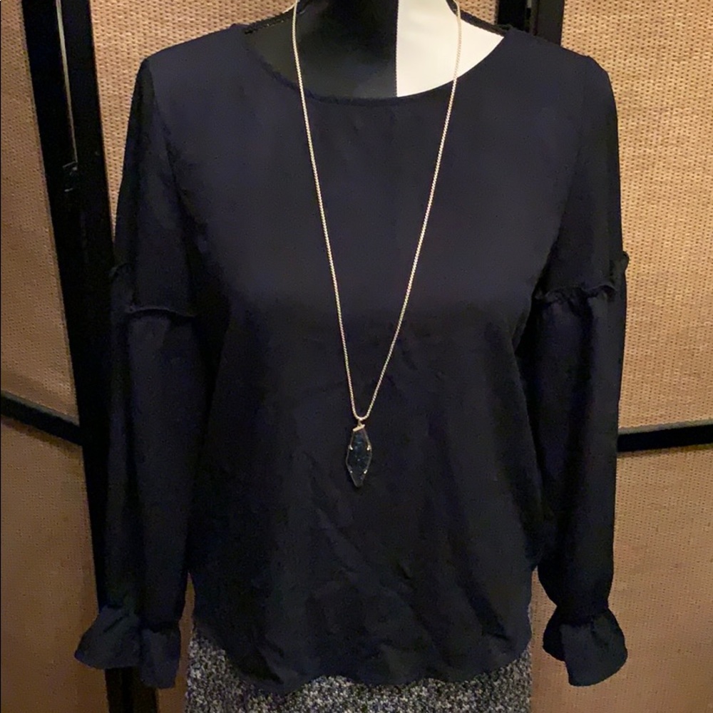Navy top
